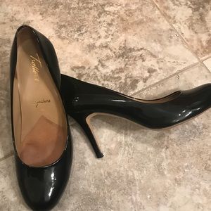 Barely used  size 11W black patent leather pumps